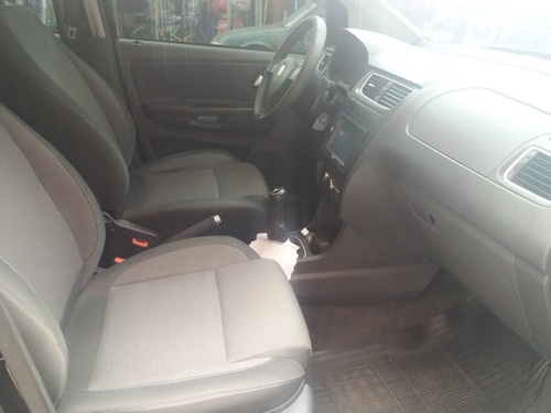 Imagem 5 de 8 de Vw