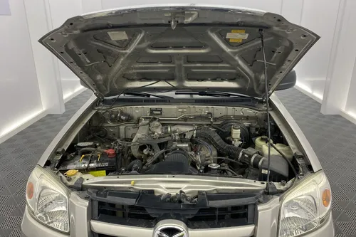 Mazda BT-50 B22D29 MT 2200CC 4X2