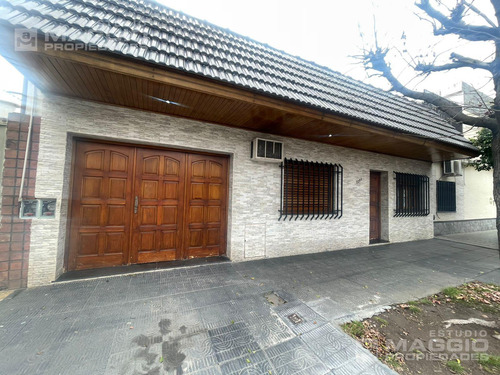 Venta Casa En Ramos Mejia Sur