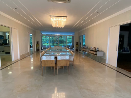 Tamboré 01 | Casa Alto Padrão | 5 Suítes | A Venda | Amplo Living | Salão De Festas | Fino Acabamento - Cnc1228