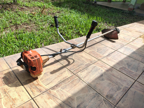 Roçadeira Sthil Fs80 A Combustão (Usado)