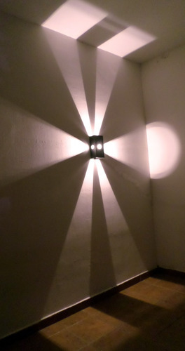 Imagen 6 de 9 de Bañador Pared Tipo Cañon Proyecta 6 Rayos- Ave Fénix Bar Led