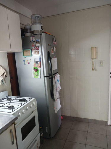 7 Entre 45 Y Plaza Italia, Departamento 2 Dormitorios Venta.