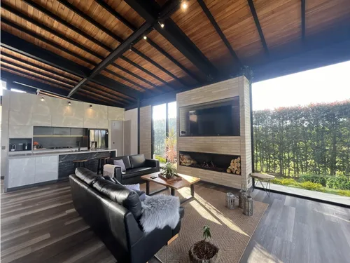 Casa Para Arriendo En Llanogrande Amoblada