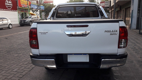Imagen 7 de 14 de Toyota Hilux 2.8 Cd Srv 177cv 4x2 2020