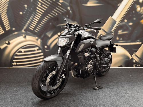 Imagem 3 de 9 de Yamaha Mt 07