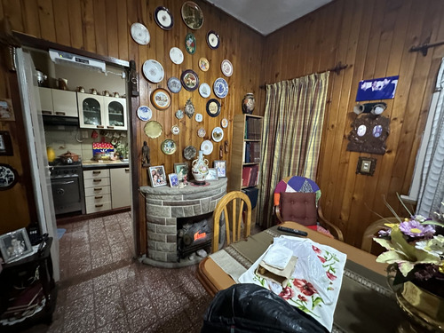 Casa En Venta En Barrio Naón