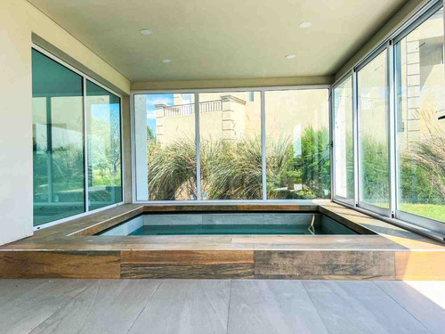 6 Ambientes Piscina A La Laguna