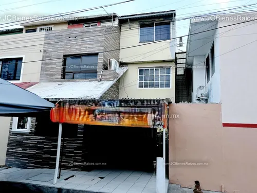 Casa En Venta, En El Centro De Veracruz Calle Zapata, Por Tan Solo $750,000.