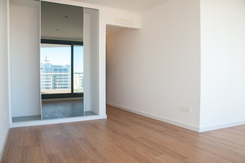 Venta De Apartamento 2 Dormitorios En Playa Mansa