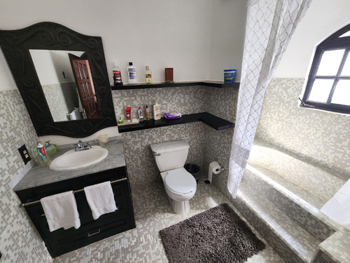 Venta De Casa Quinta Princesas De Terreno Y Jardín Enorme Con Alberca, Jacuzzi Y Plaza De Amenidades. Vistas Expectaculares Y Casa Monumental Fracc Rancho San Diego En Ixtapan De La Sal Edomex