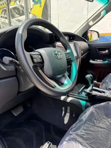 Toyota Fortuner 2.7 Exr