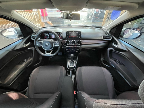 Fiat Cronos 1.8 Precision 16v Flex Aut. 4p