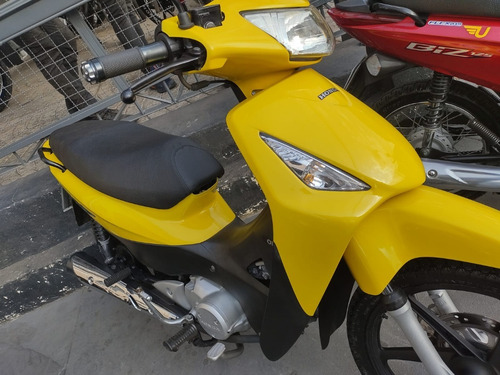 Imagem 4 de 4 de Honda Biz 125+