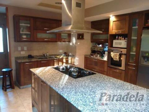 Imagen 3 de 10 de Casa - Barrio Parque Leloir