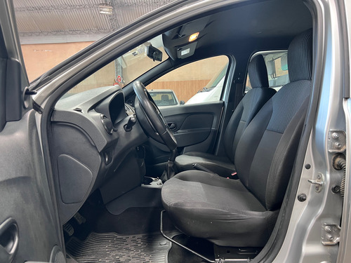 Renault Logan 1.0 Life