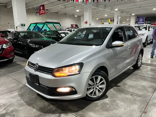 Volkswagen Polo 1.6 L4 Tiptronic At