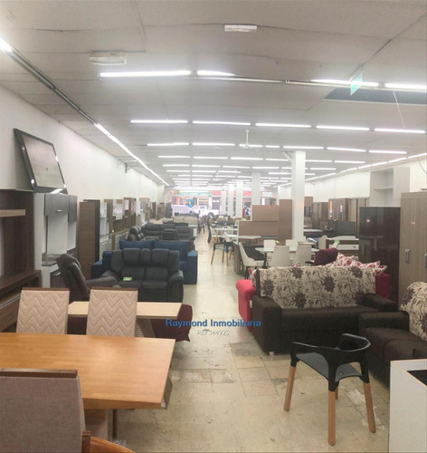 Local Comercial De 646 M2 En Villa Muñoz