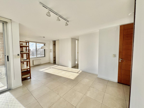 Alquiler 3 Ambientes San Isisdro. Con Terraza, Parrilla Y Vista Al Hipodromo Y Al Rio