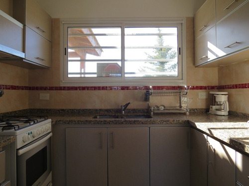 Imagen 10 de 30 de Casa-venta-pinamar-uade-calidad Edilicia-4 Dormitorios + Play-gas Natural-cloacas