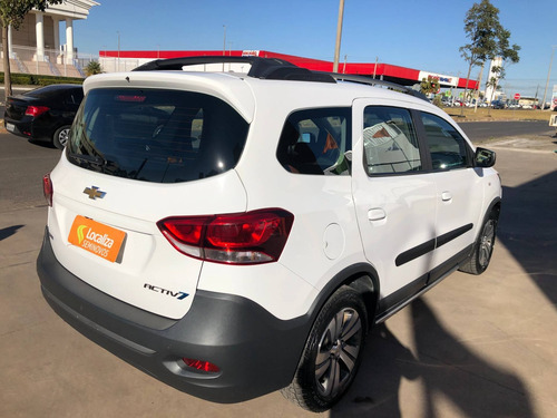 Imagem 7 de 9 de Chevrolet Spin 1.8 Activ7 8v Flex 4p Automático