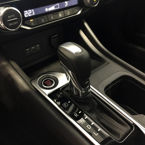 Nissan Sentra 2.0 Advance Cvt