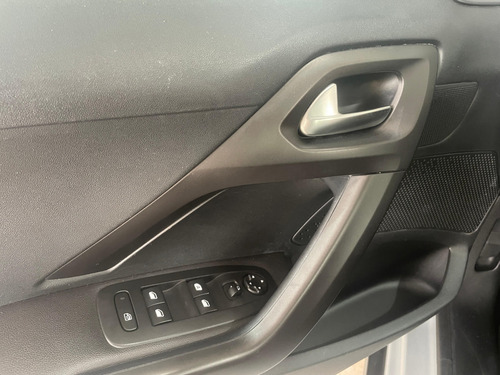 Peugeot 2008 1.6 16V THP FLEX GRIFFE 4P AUTOMÁTICO