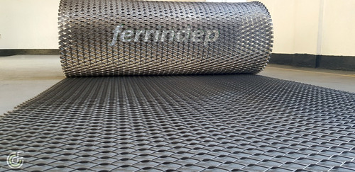 Malla Metálica Romboidal Desplegado 8x17mm Rollo 1 X 4mts