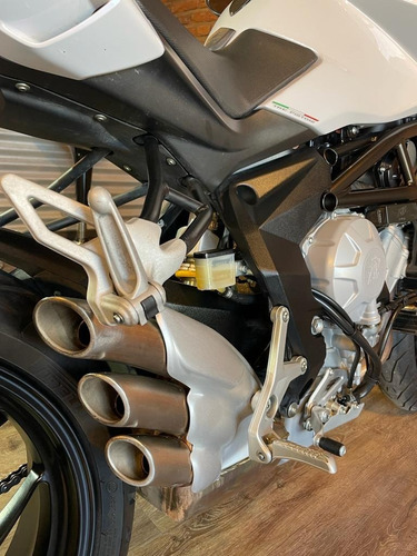 Imagen 13 de 16 de Mv Agusta Brutale 675