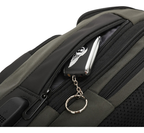 Mochila Transversal Quinn By Santino Oxford Verde M San275u