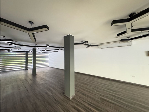 Se Vende Casa Comercial 297m2 Chuao 3134