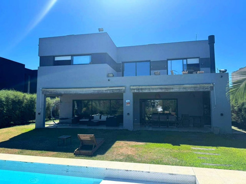 Casa En Barrio Privado San Benito En Benavidez / Maschwitz Anual Salida Al Agua