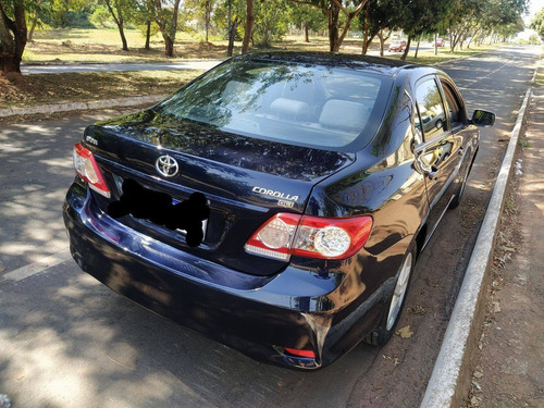 Imagem 4 de 10 de Toyota Corolla 2012 1.8 16v Gli Flex 4p