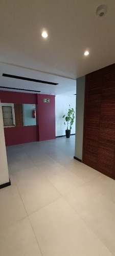 Imagem 21 de 28 de Apartamento De 1 Dormitório Reformado À Venda No Bairro Centro Histórico - Porto Alegre/rs - Ap2823