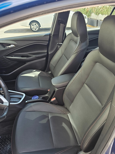 Chevrolet Onix 1.0T Premier Red Line At
