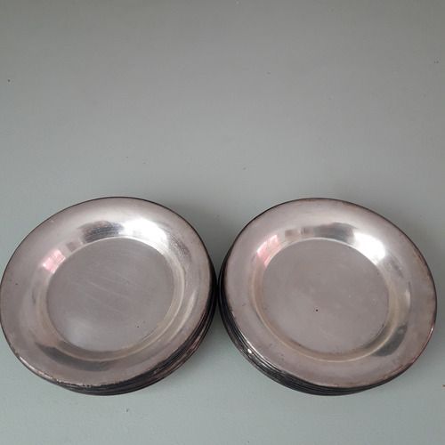 Plata Toledo. Ind. Argentina. Juego De 12 Platos Para Pan. (Usado)