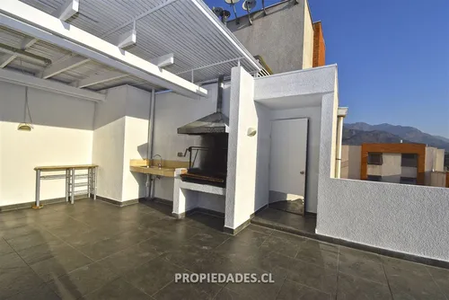 Departamento En Venta De 2 Dorm. En Las Condes