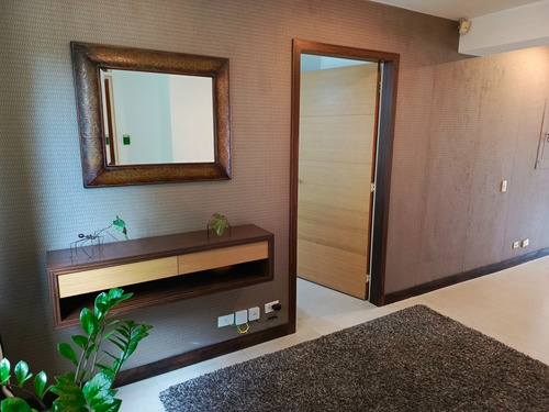 Town House En Venta Urb. El Peñón Baruta