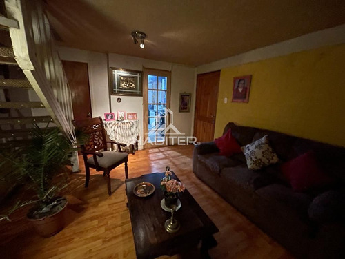 Casa En Venta De 3 Dorm. En Curicó