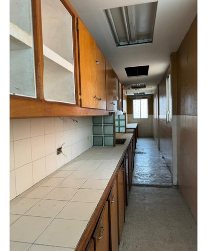 Casa Comercial Y Residencial En Venta 1.057 M2 - Urb. El Rosal