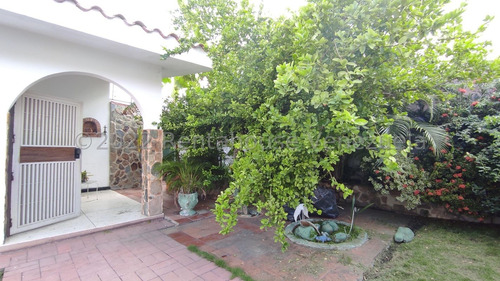 Imagen 4 de 21 de Se Alquila Casa En Urbanización El Centro Para Uso Comercial Kg:22-27511