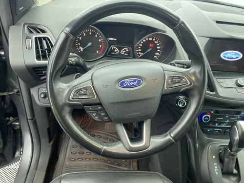Ford Escape 2.0 Titanium 245 hp