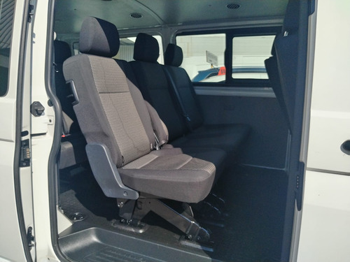 Volkswagen Transporter 2.0 Pasajeros Mt 140 hp