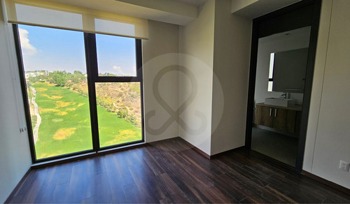 Departamento En Renta En Bosque Real