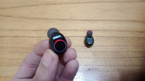 Auriculares Bluetooth Earbuds, Funciona Sólo Uno. Negro (Usado)
