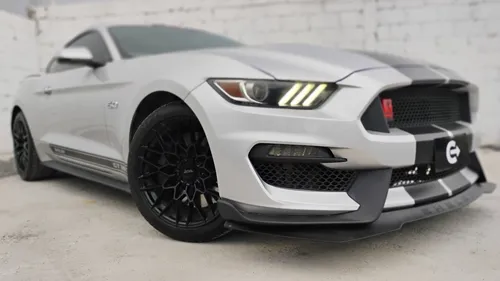 Ford Mustang 5.0l V8 Mt