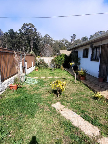 Casa Ubicada En Pje. Trape Esquina Bahia Mansa Algarrobo