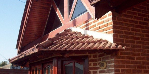 Imagen 2 de 11 de Chalet 320 Mt Con Piscina En Marcos Paz.