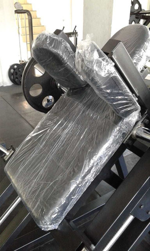 Hack Squat Gym Nova
