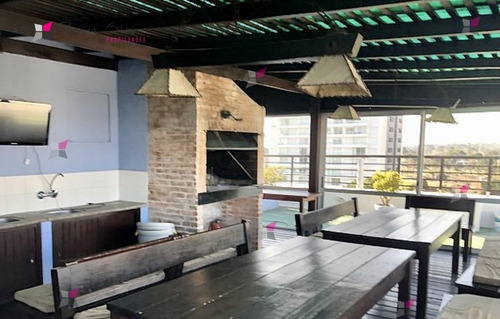 Apartamento De Un Dormitorio En Venta. Edificio Sobre Roosevelt Con Servicios- Ref: 9485